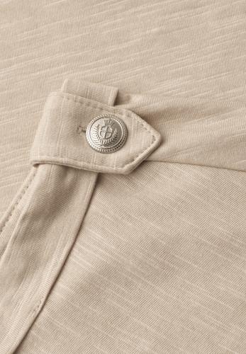 T-Shirt mit Rundhals und Knopfdetails