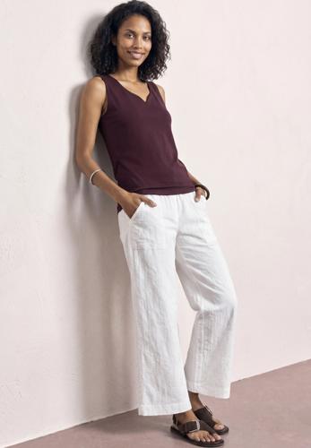 Basic Top mit Herzausschnitt
