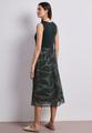 Midi-Kleid mit Strukturmix und Print 38 - Deep Bound Green