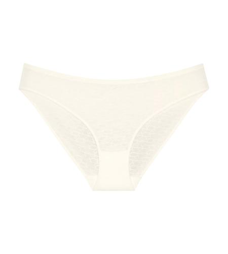 Triumph Signature Sheer Tai EX