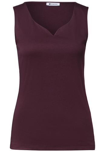 Basic Top mit Herzausschnitt
