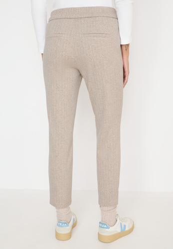 Casual Fit Hose S/28 - Creamy White