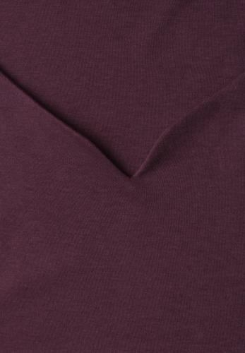 Basic Top mit Herzausschnitt