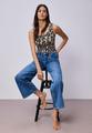 Basic Top mit Rundhals im Leo-Muster 42 - Timeless Beige