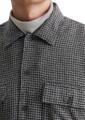 Camp collar, long sleeves, two flap pockets, straight hem