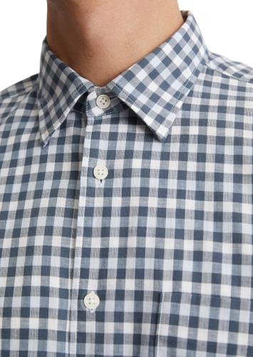 Kent collar, long sleeves, one rectangular chest pocket, round hem