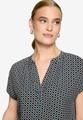 Blusenshirt mit grafischem Muster
