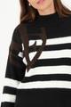 Strickpullover mit Emblem