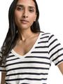 T-Shirt mit V-Ausschnitt S Regular Fit - Offwhite Navy Stripe